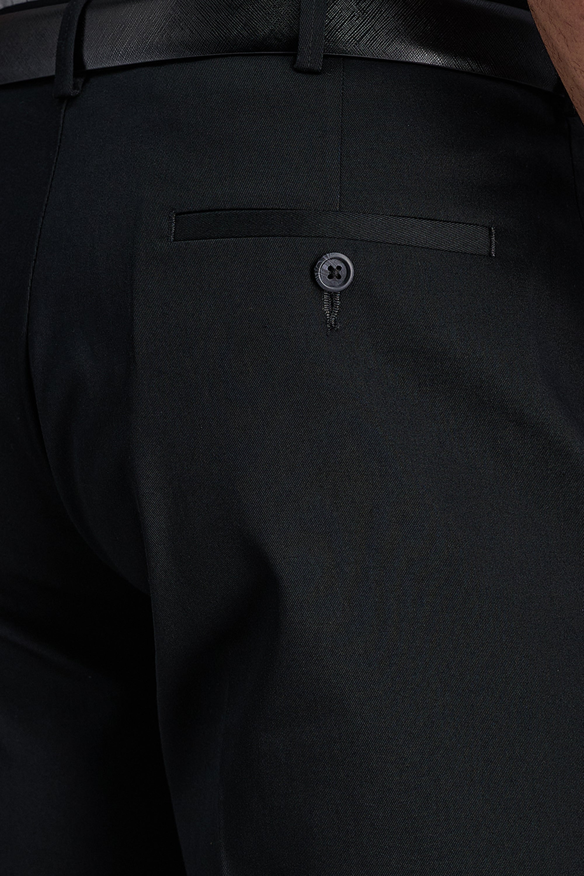 Premium No Iron Khaki - Haggar.com