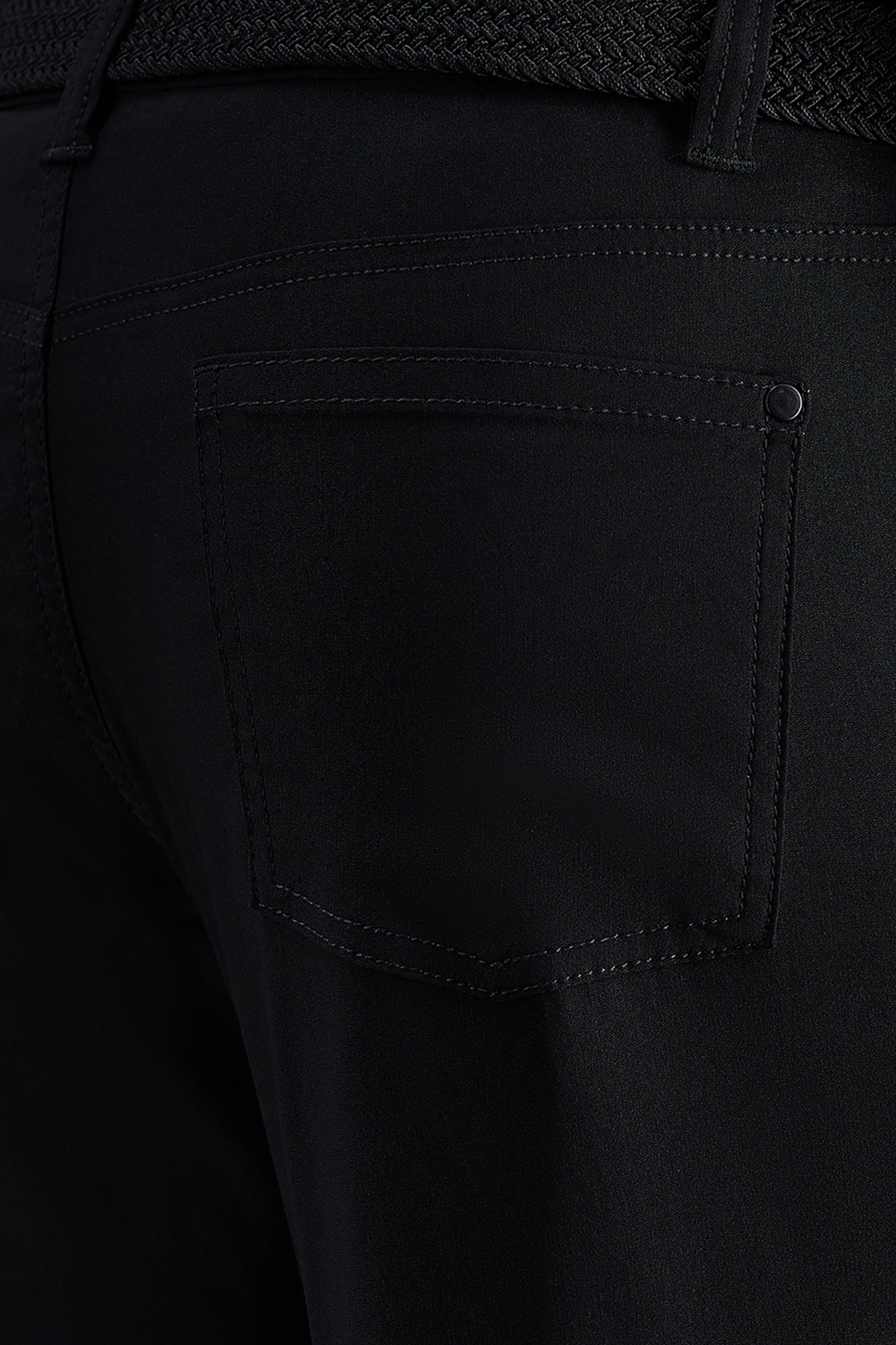 The Active Series™ Stretch 5-Pocket Pantㅤ