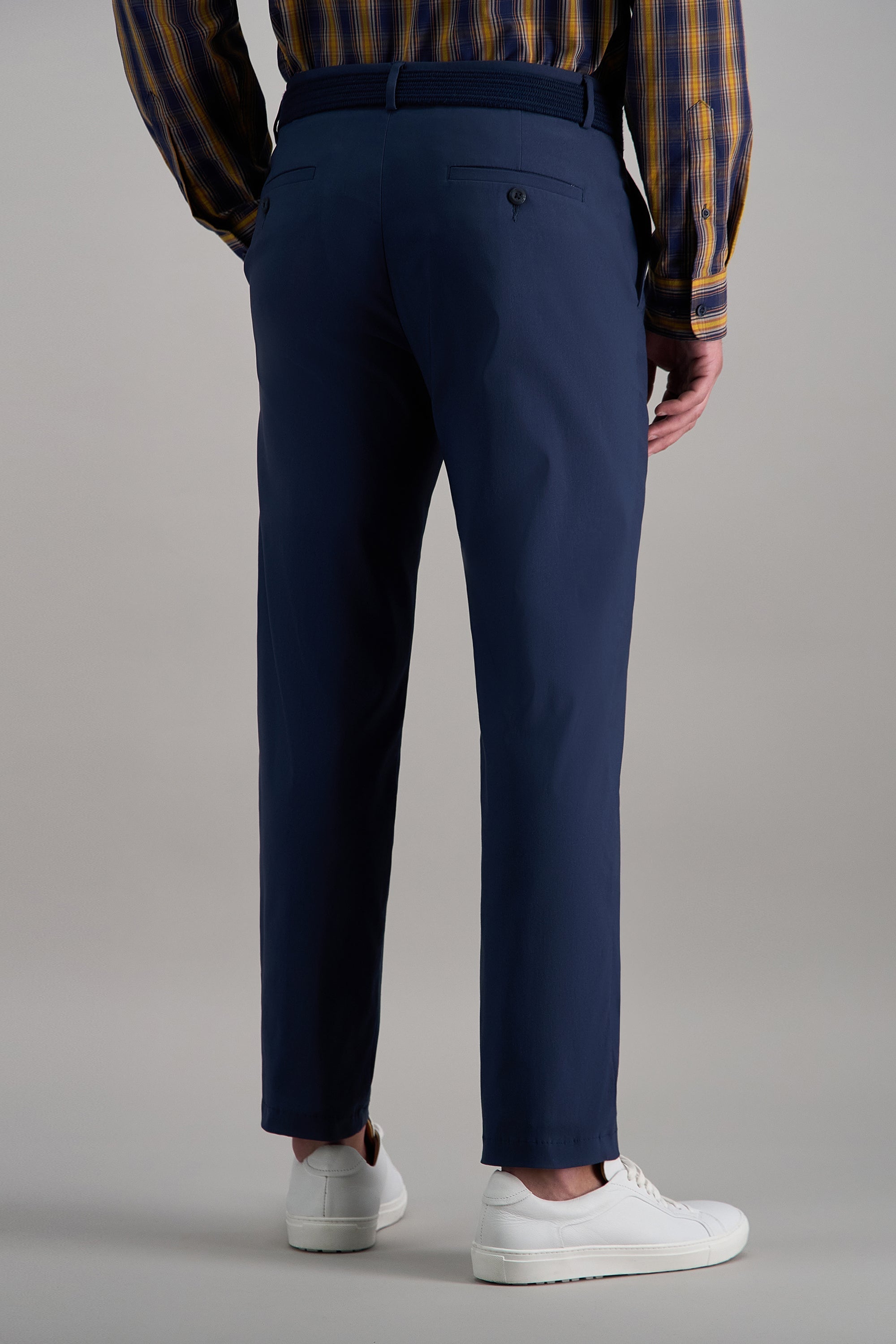 Life Khaki™ Flex Chino Pant - Haggar.com