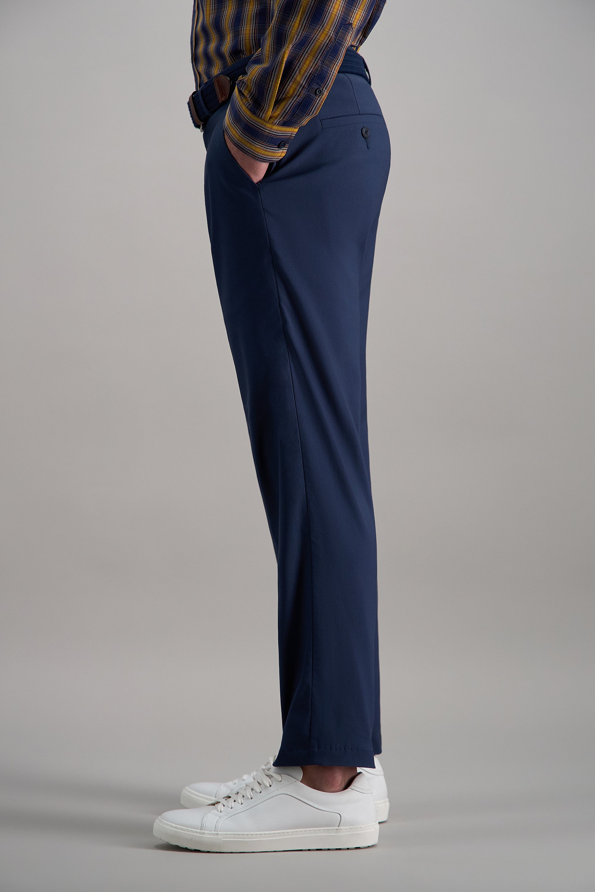 Life Khaki™ Flex Chino Pant - Haggar.com