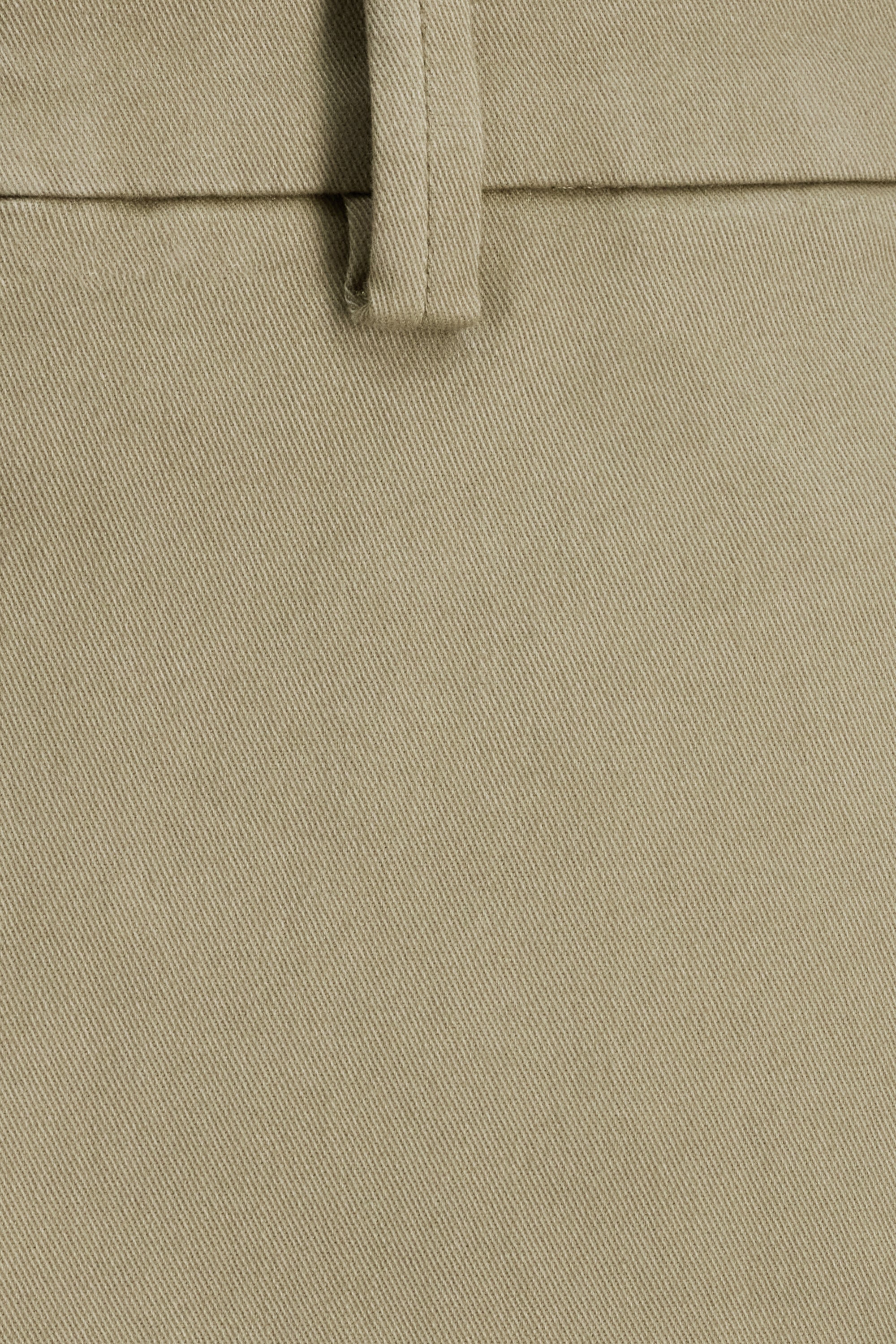 Modern Khaki Pant