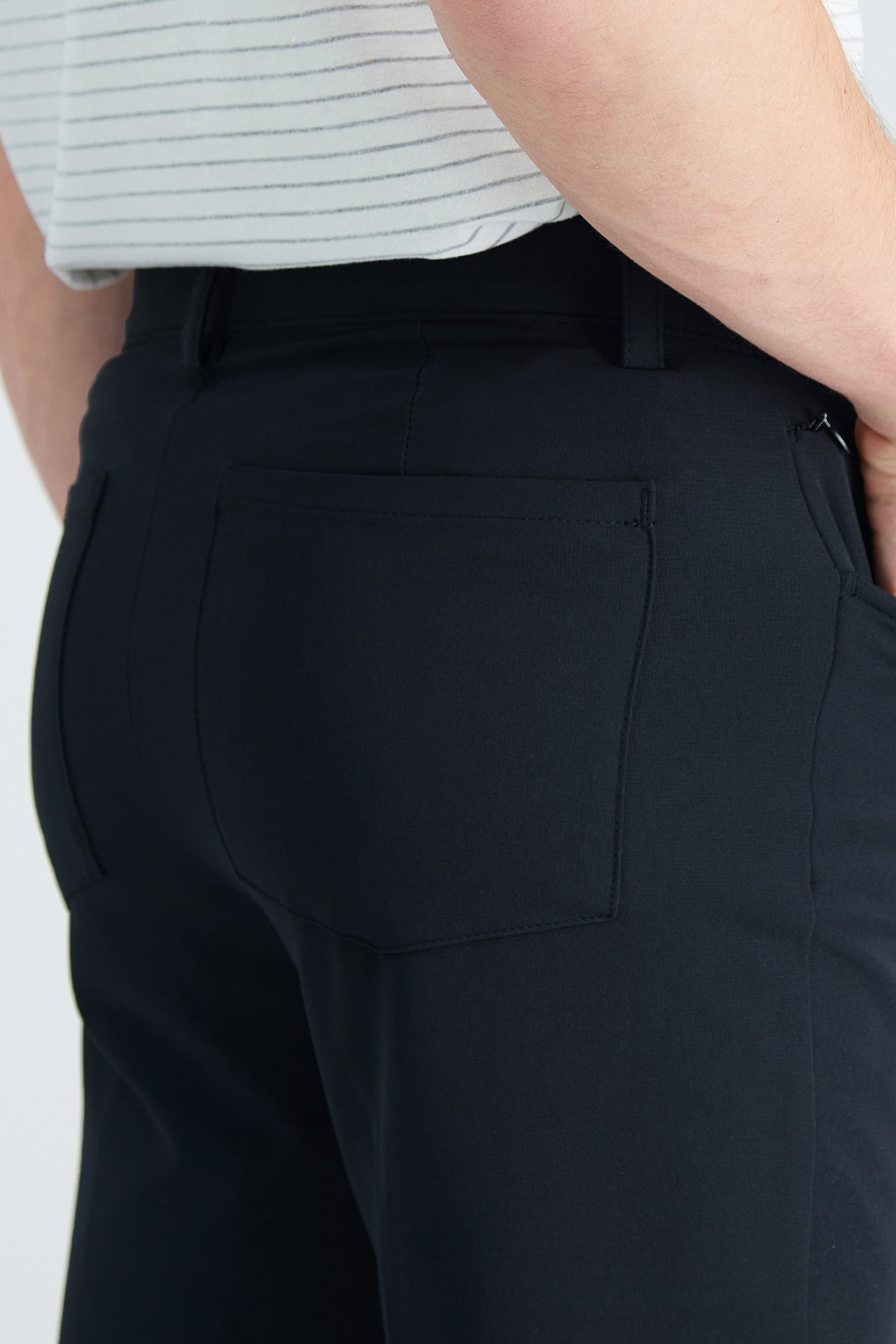 The Active Series™ 5-Pocket Tech Pant - Haggar.com