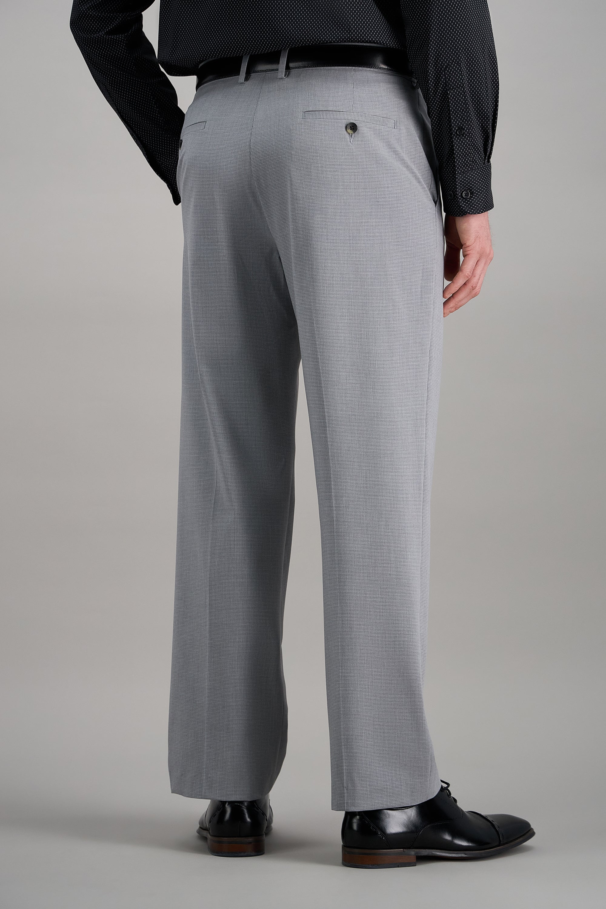 Haggar.com J.M. Haggar™ Premium Stretch Grid Dress Pants, tailored men's dress pants with a grid pattern and comfortable stretch fabric.#color_light grey
