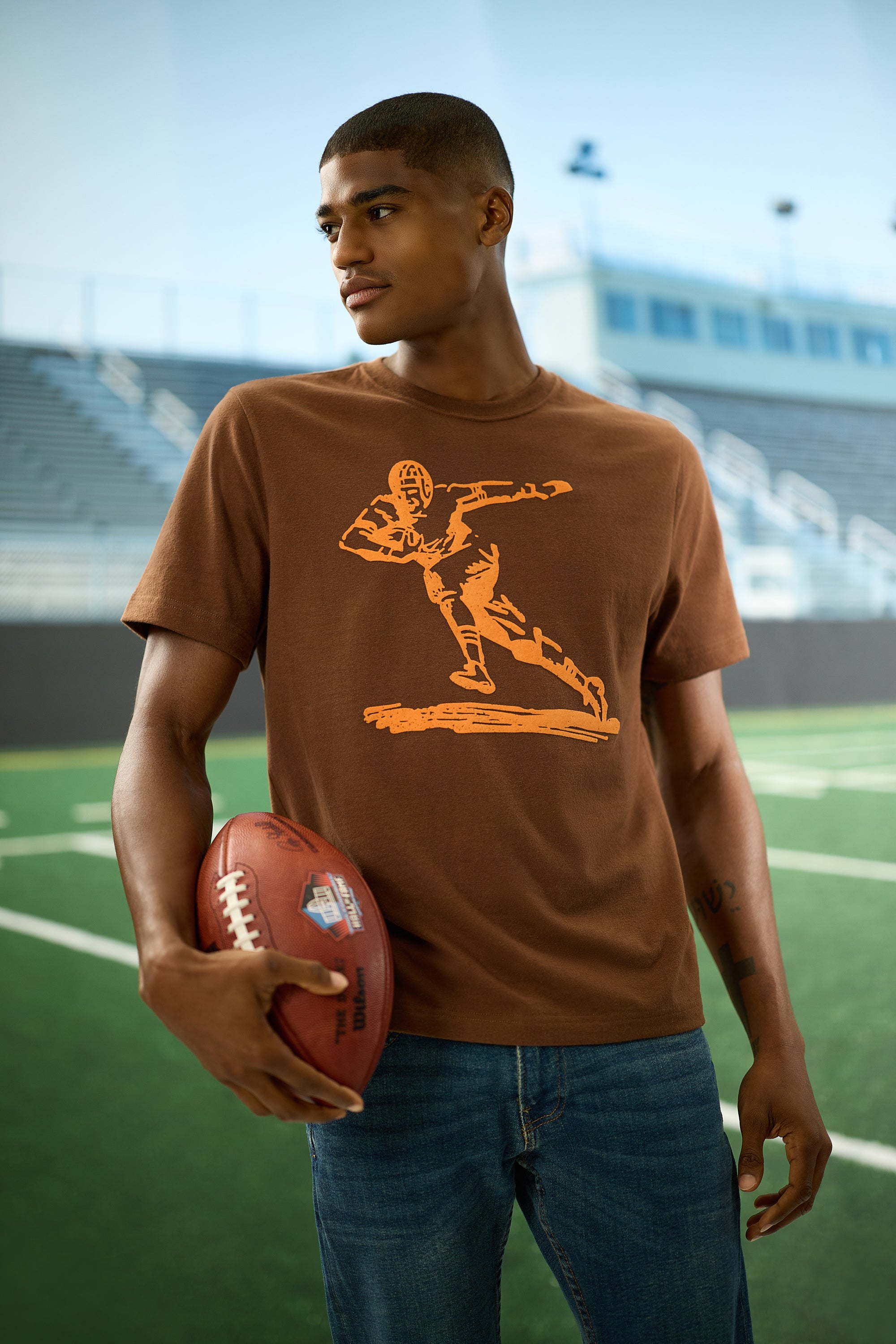 Pro Football Hall of Fame X Haggar - Vintage Player Graphic Tee