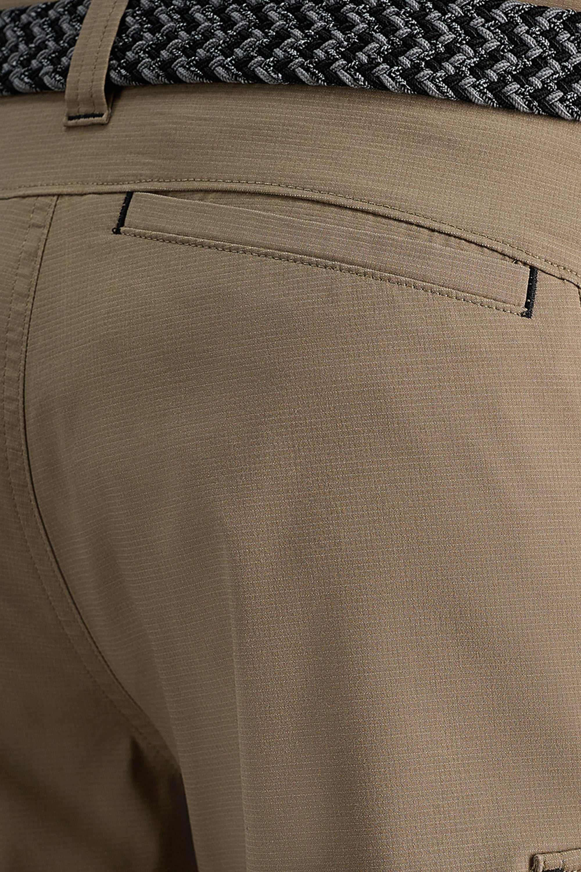 The Active Series™ Cargo Trek Shortㅤ