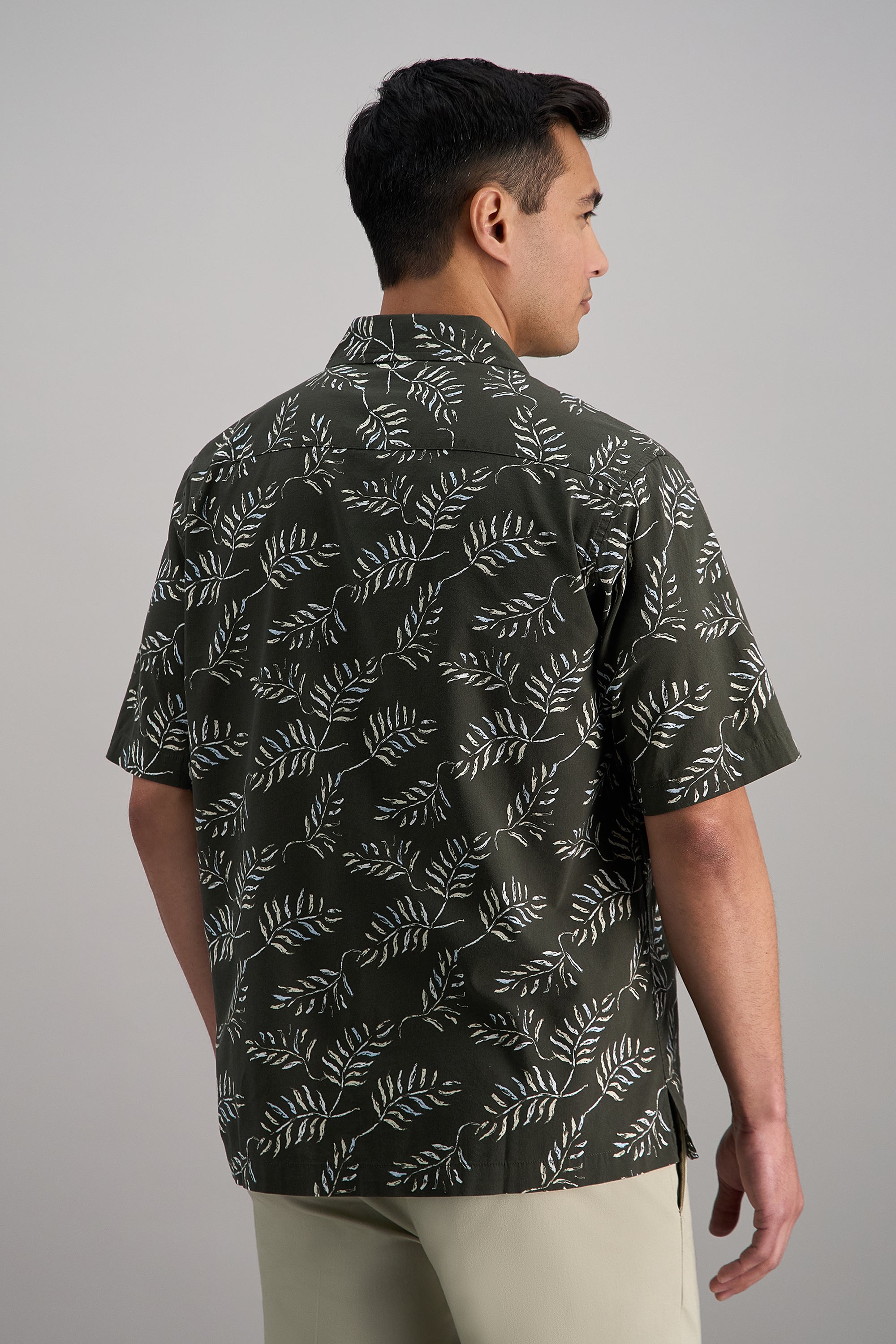 Short Sleeve Tropical Camp Shirt - Haggar.com