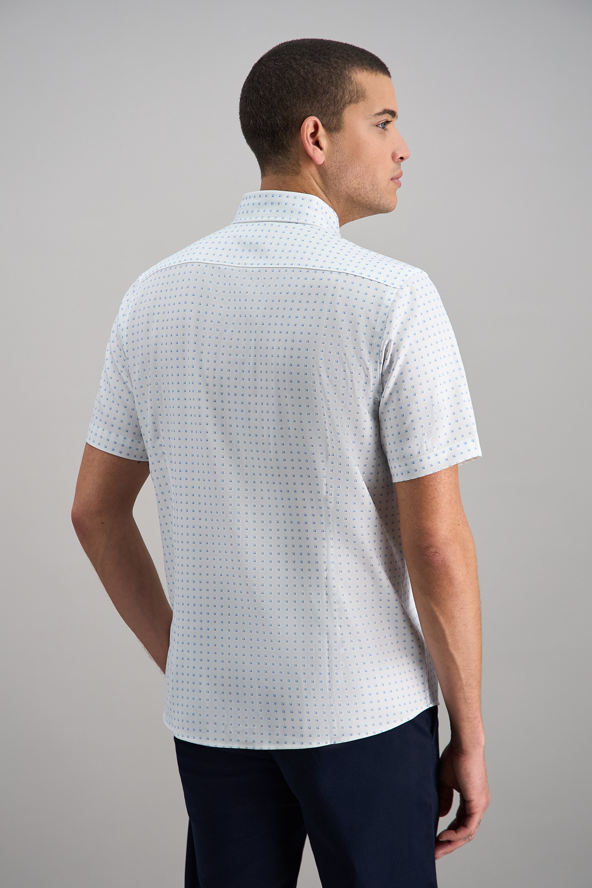 Short Sleeve Performance Button-Down Shirt - Haggar.com#color_lt blue