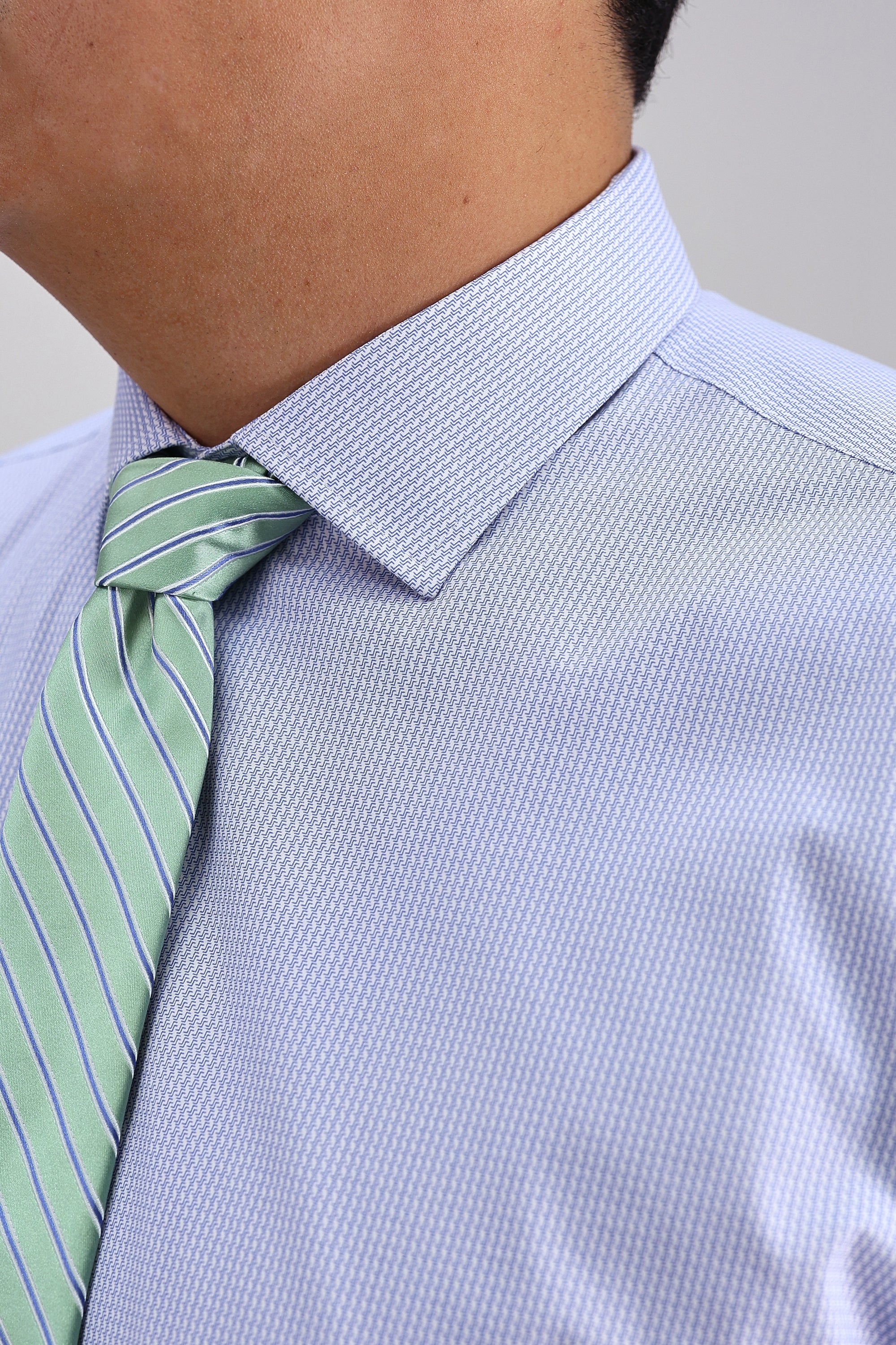 Big & Tall Wrinkle Free Classic Fit Dress Shirt - Haggar.com#color_light blue