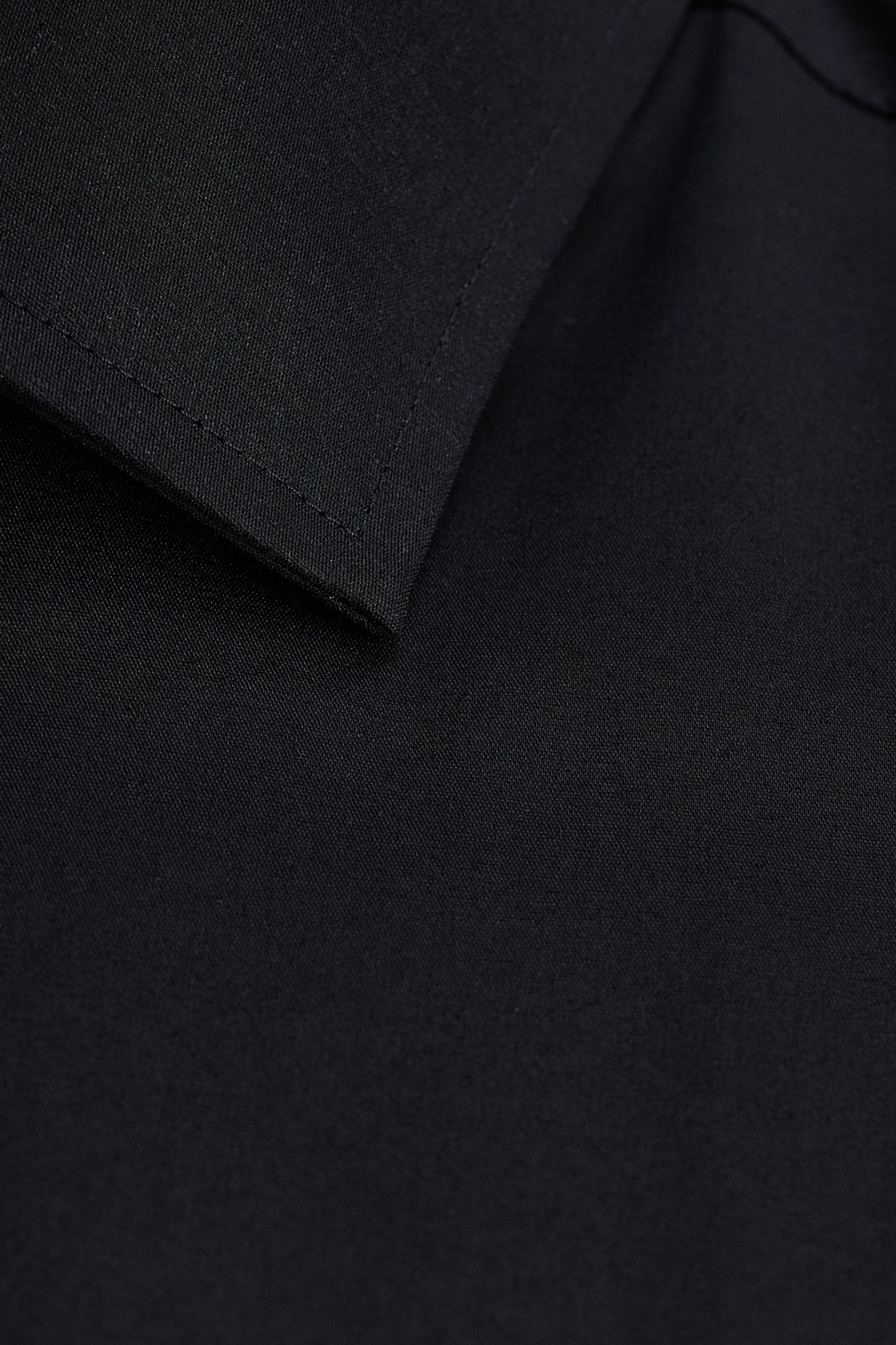 Big & Tall Wrinkle Free Classic Fit Dress Shirt - Haggar.com#color_black
