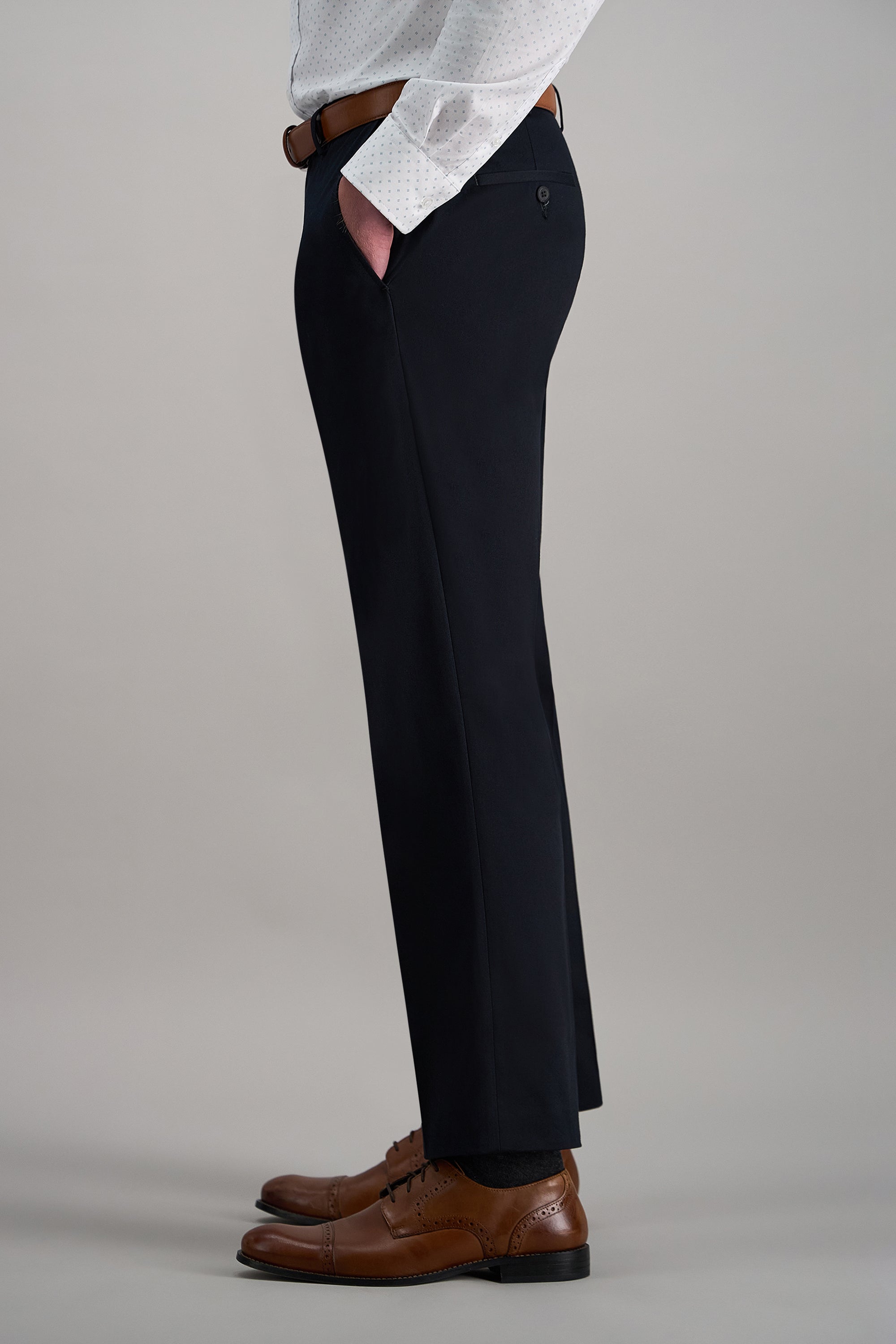 パンツ CLASSIC FIT TROUSERS GRAIGE Men's Haggar® Wrinkle Free Performance Khaki Classic Fit