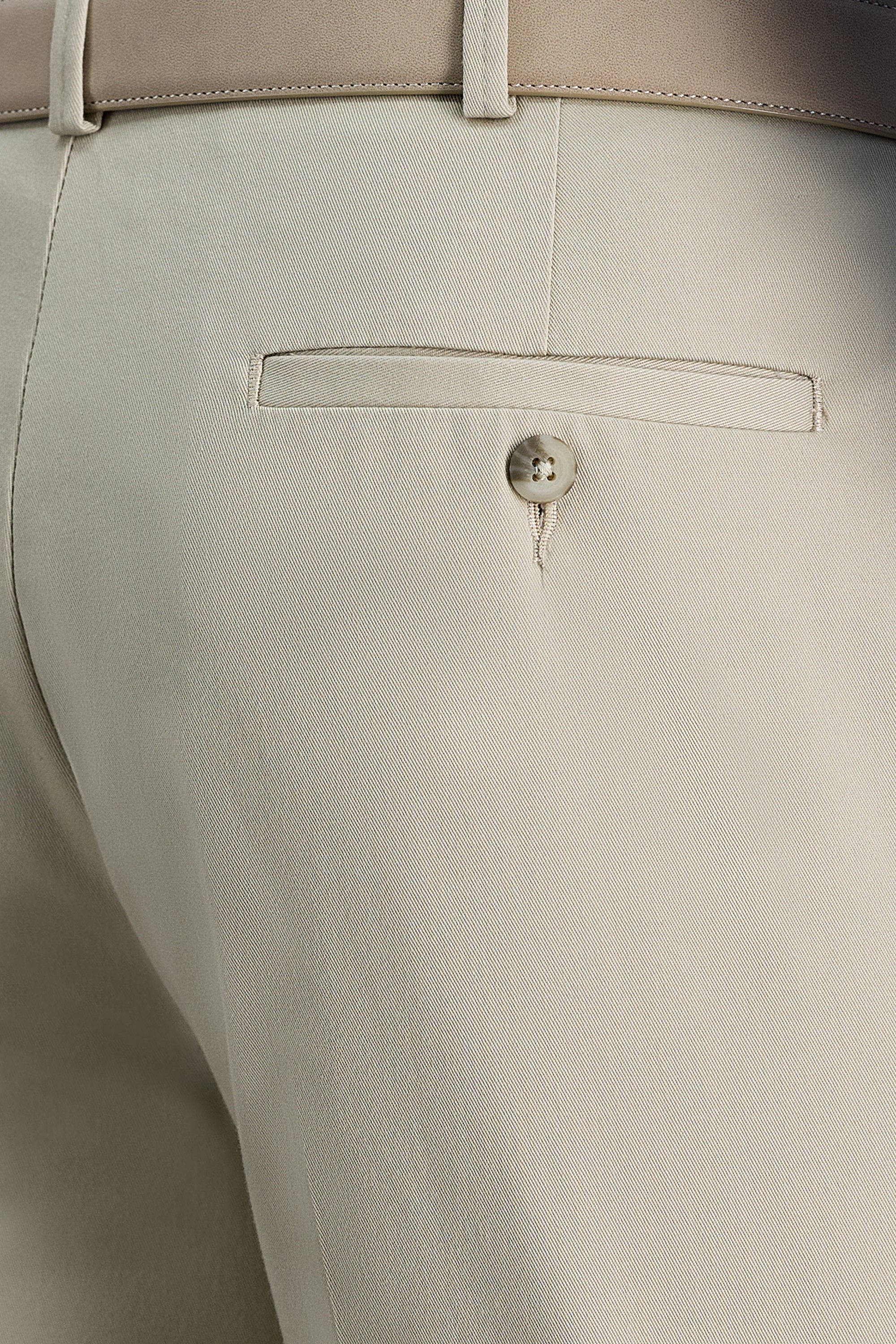 Iron Free Premium Khaki