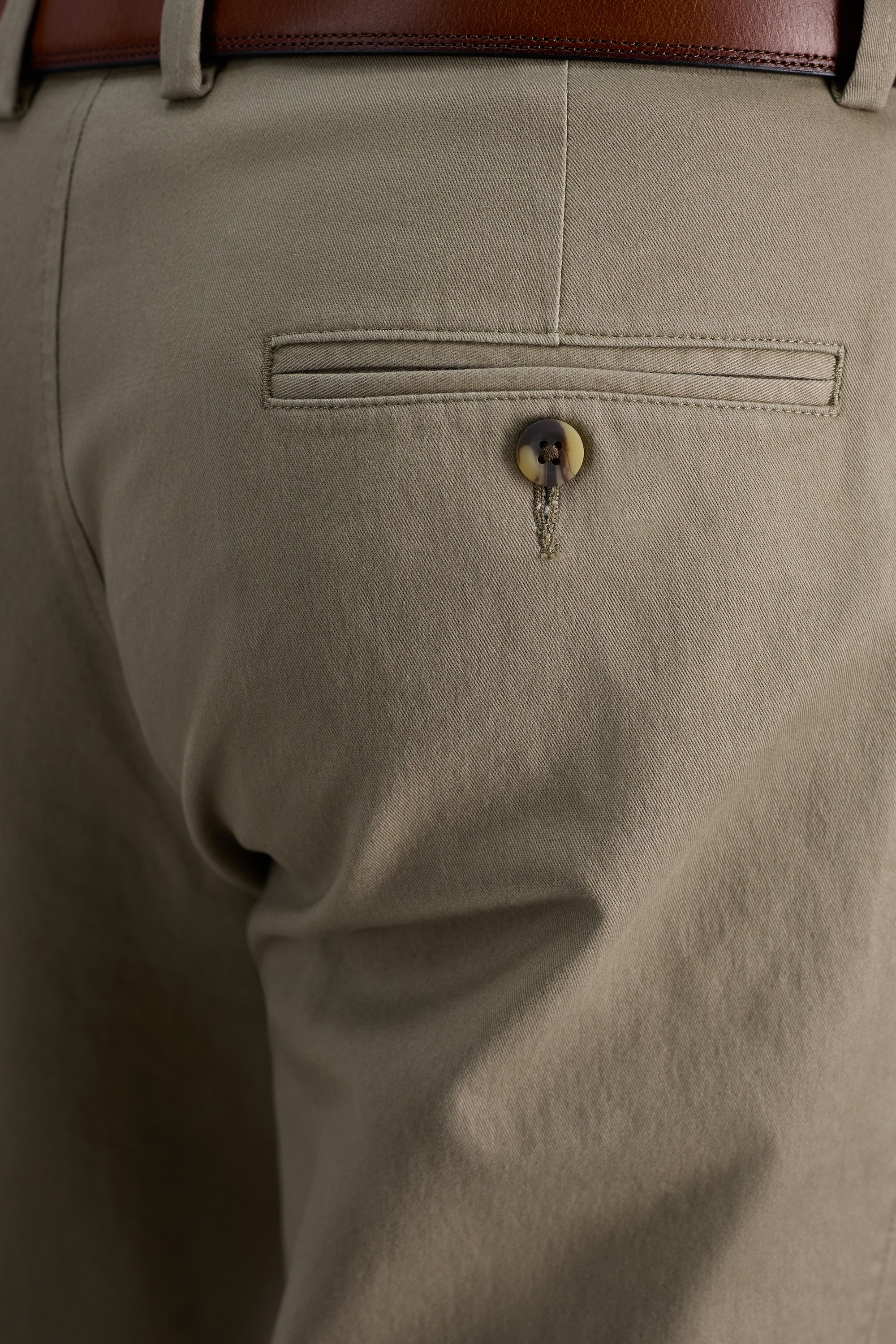 #color_medium khaki
