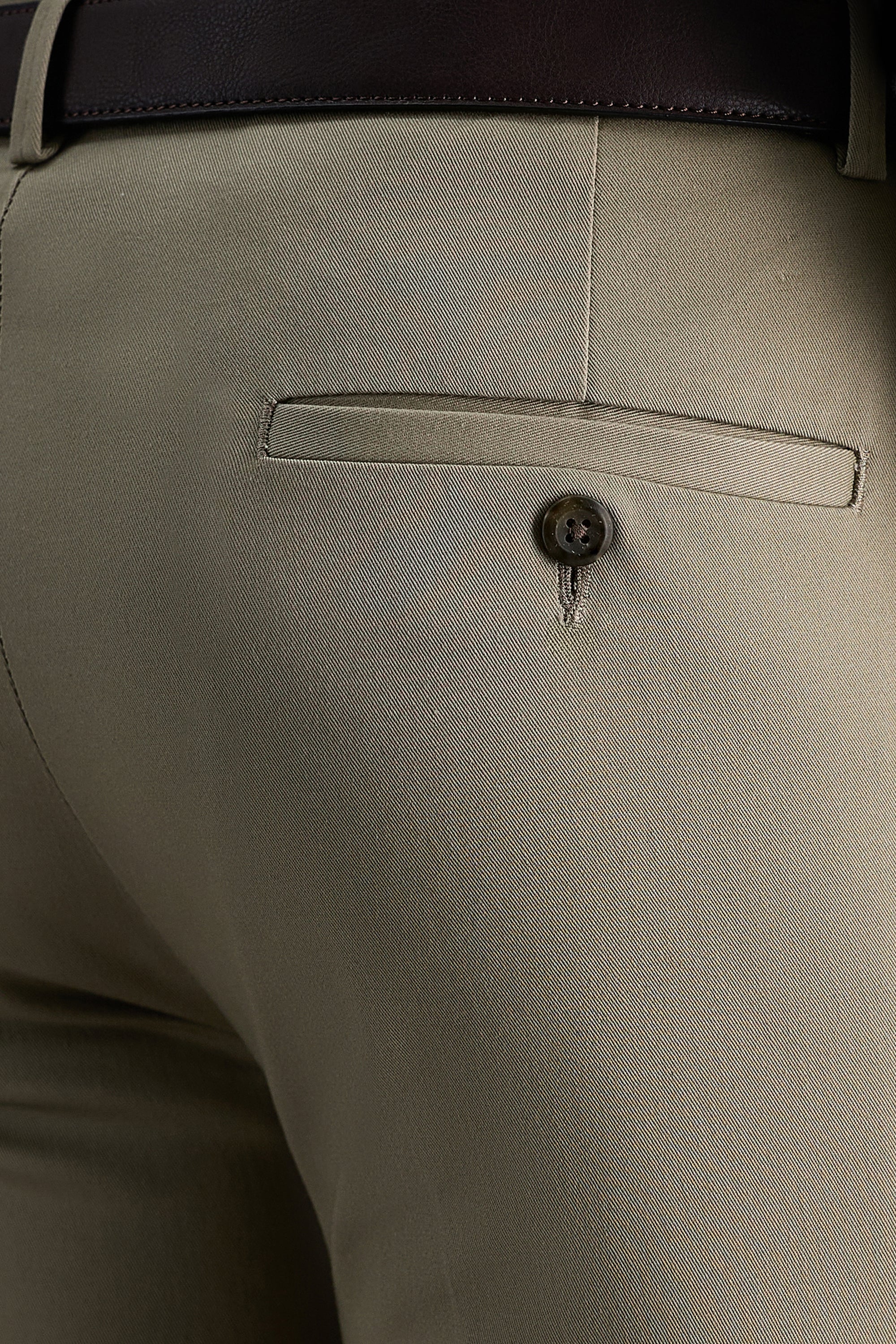 Wrinkle Free Performance Khaki Pant