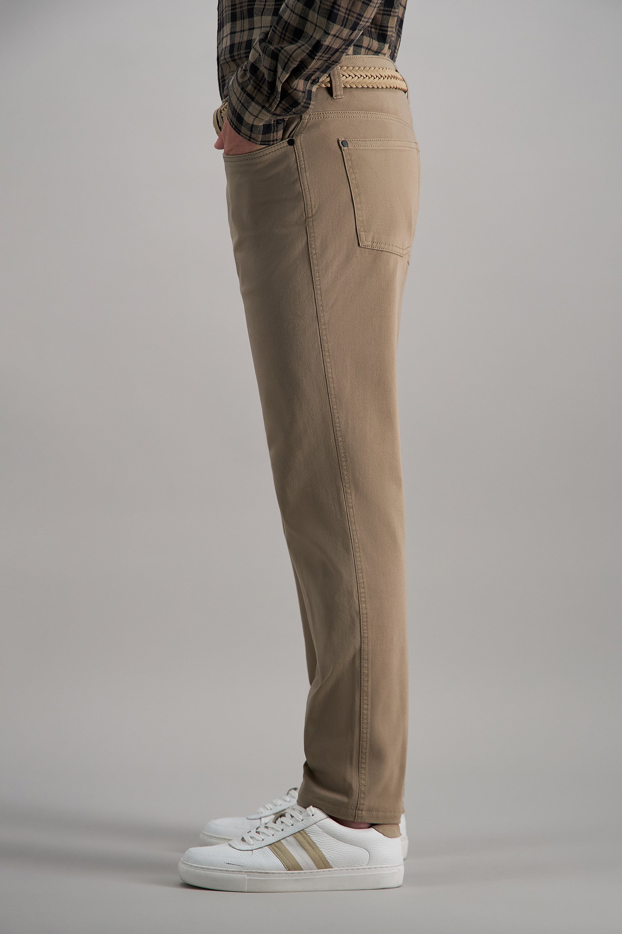 The Active Series™ City Flex ™ 5-Pocket Pant - Haggar.com