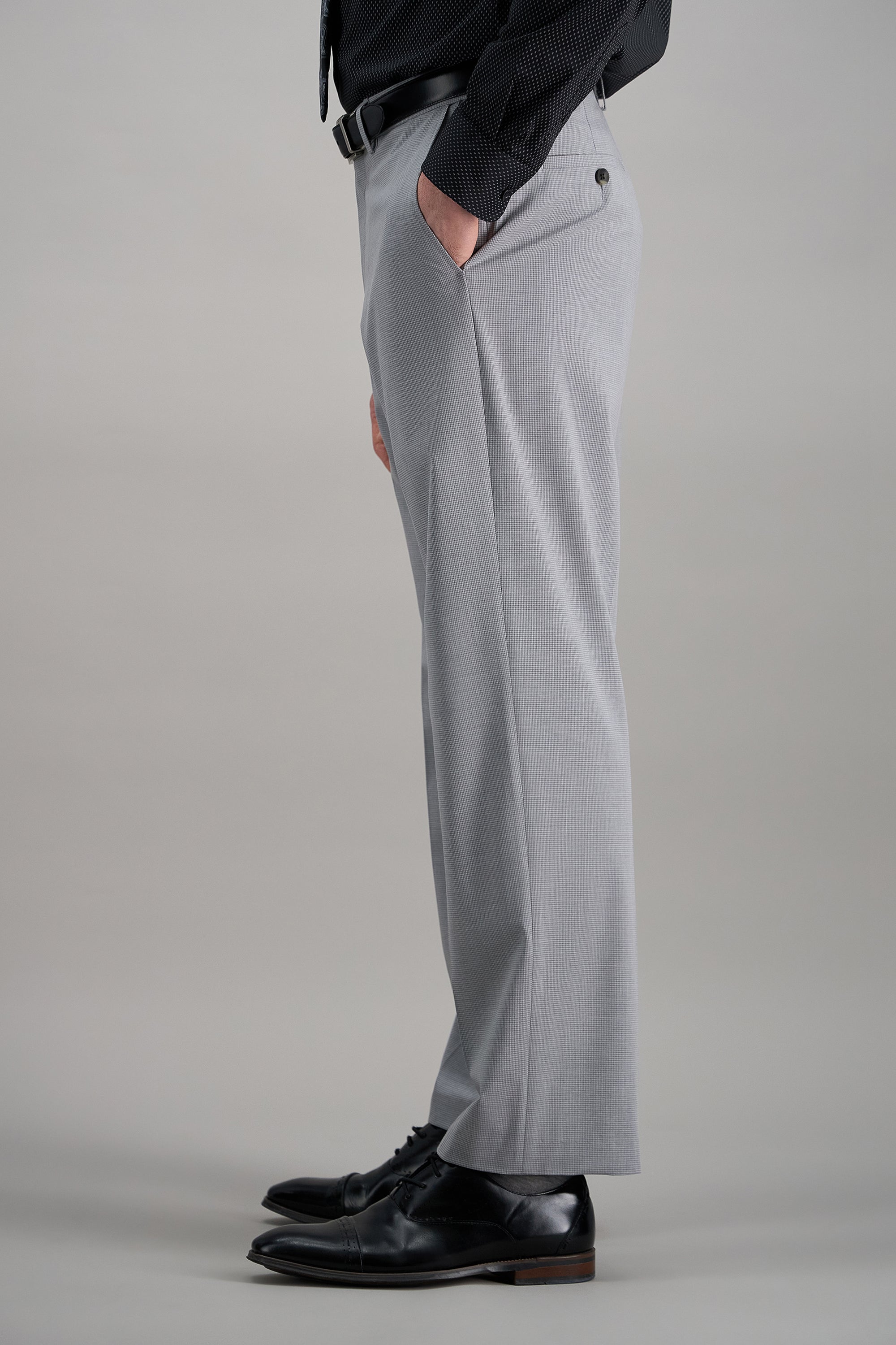 Haggar J.M. Haggar™ premium stretch grid dress pants, tailored fit with a classic grid pattern, suitable for business or formal wear.#color_light grey