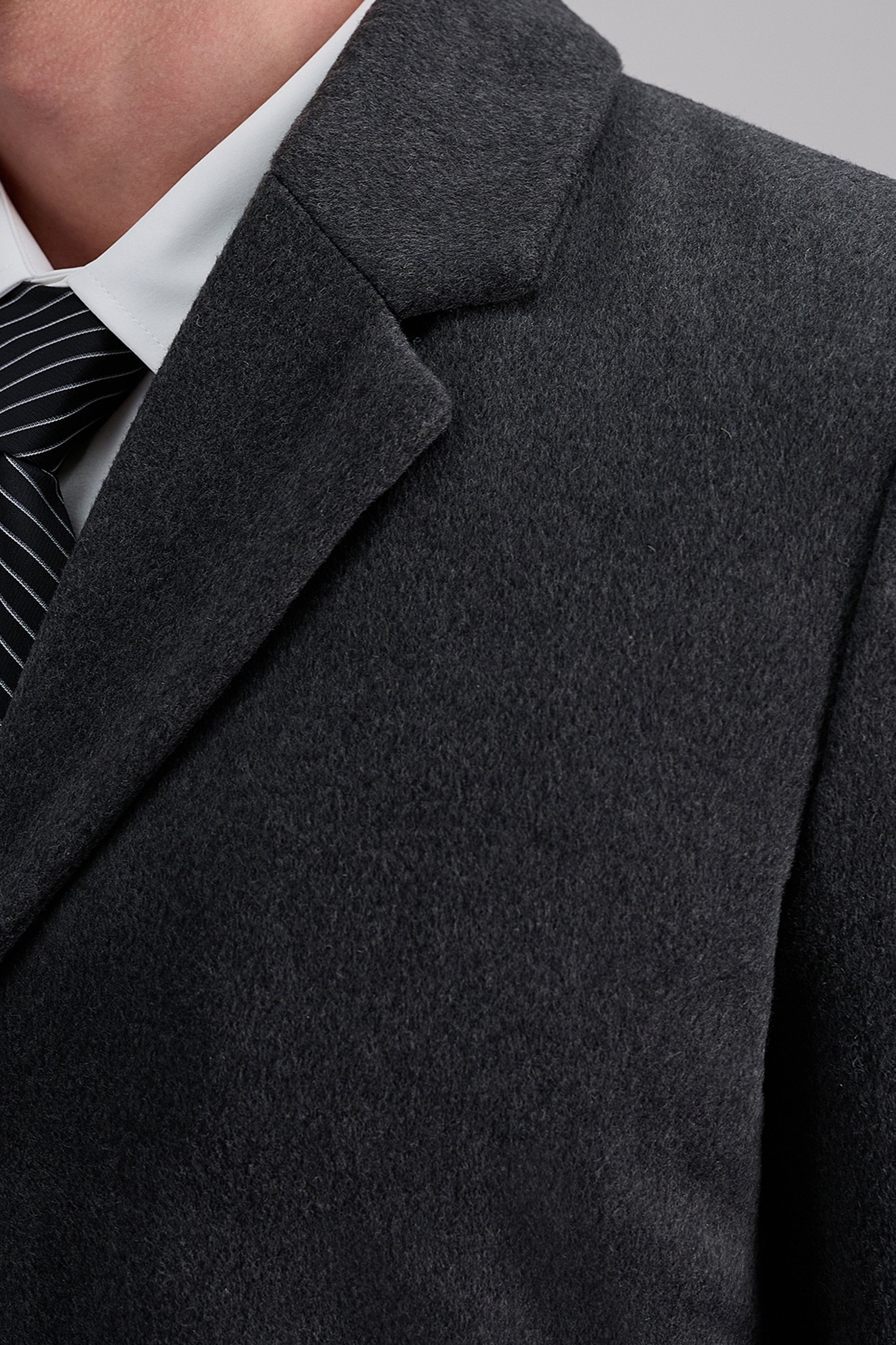 #color_black / charcoal