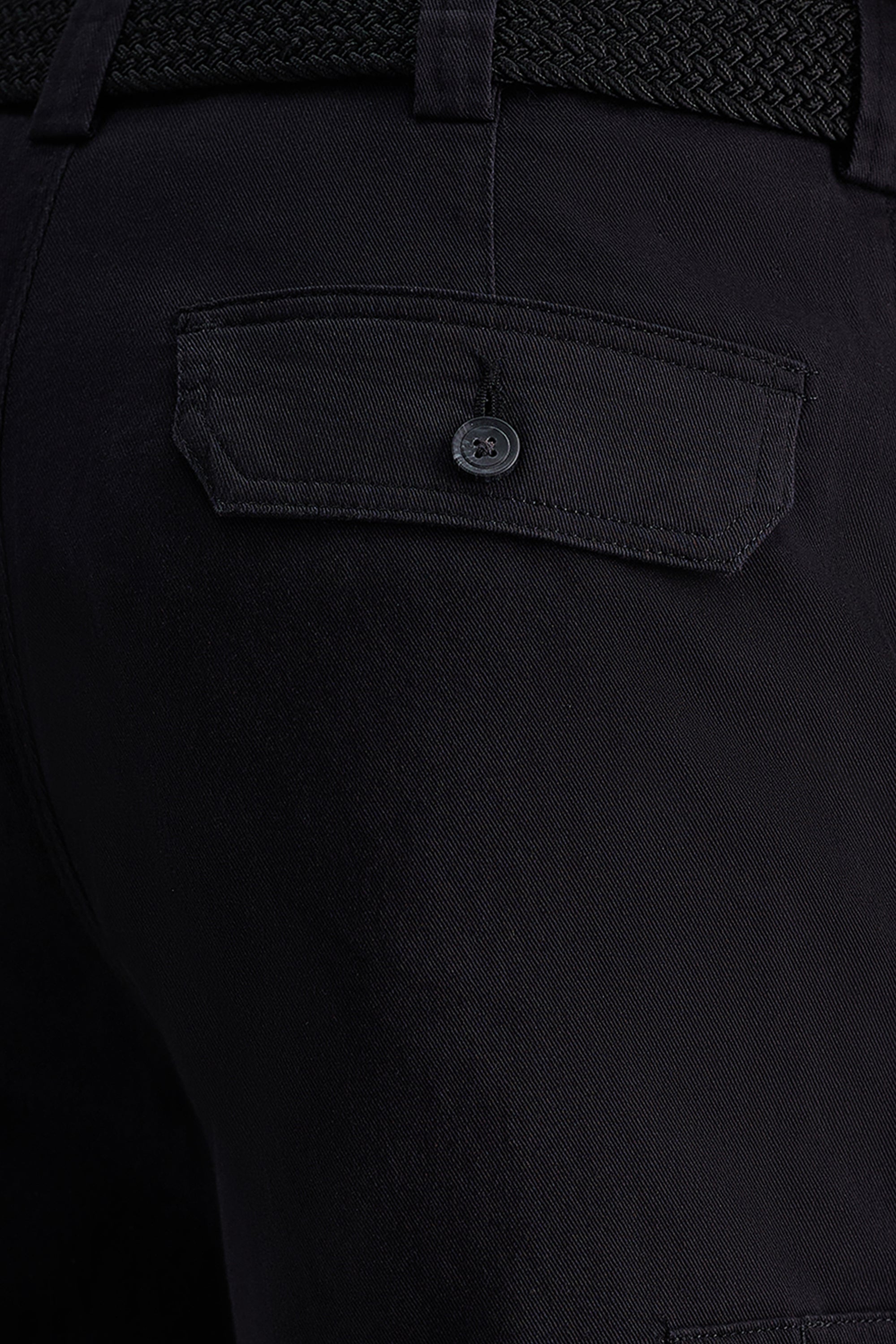 Stretch Cargo Short with Tech Pocketㅤ