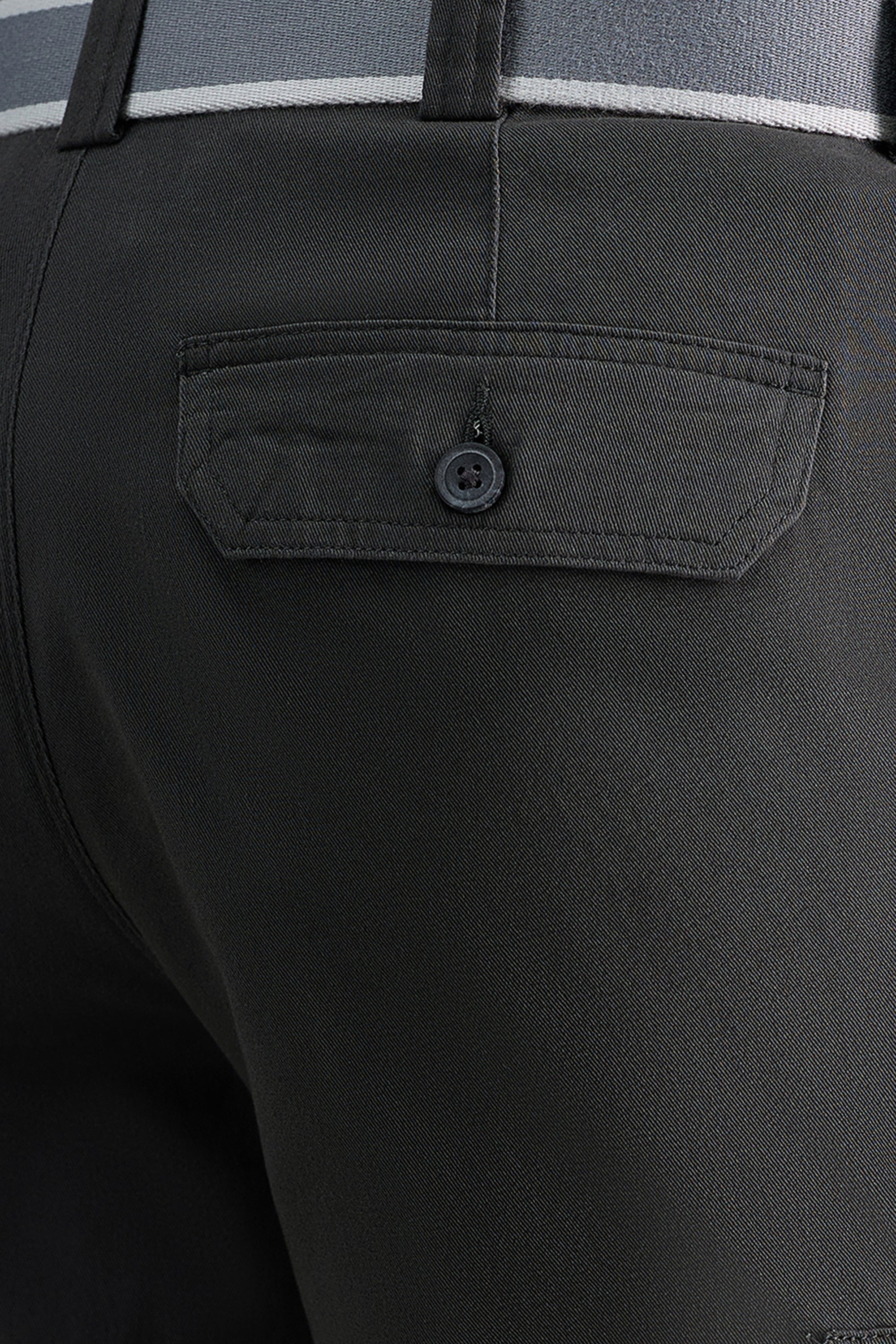 Stretch Cargo Short with Tech Pocketㅤ