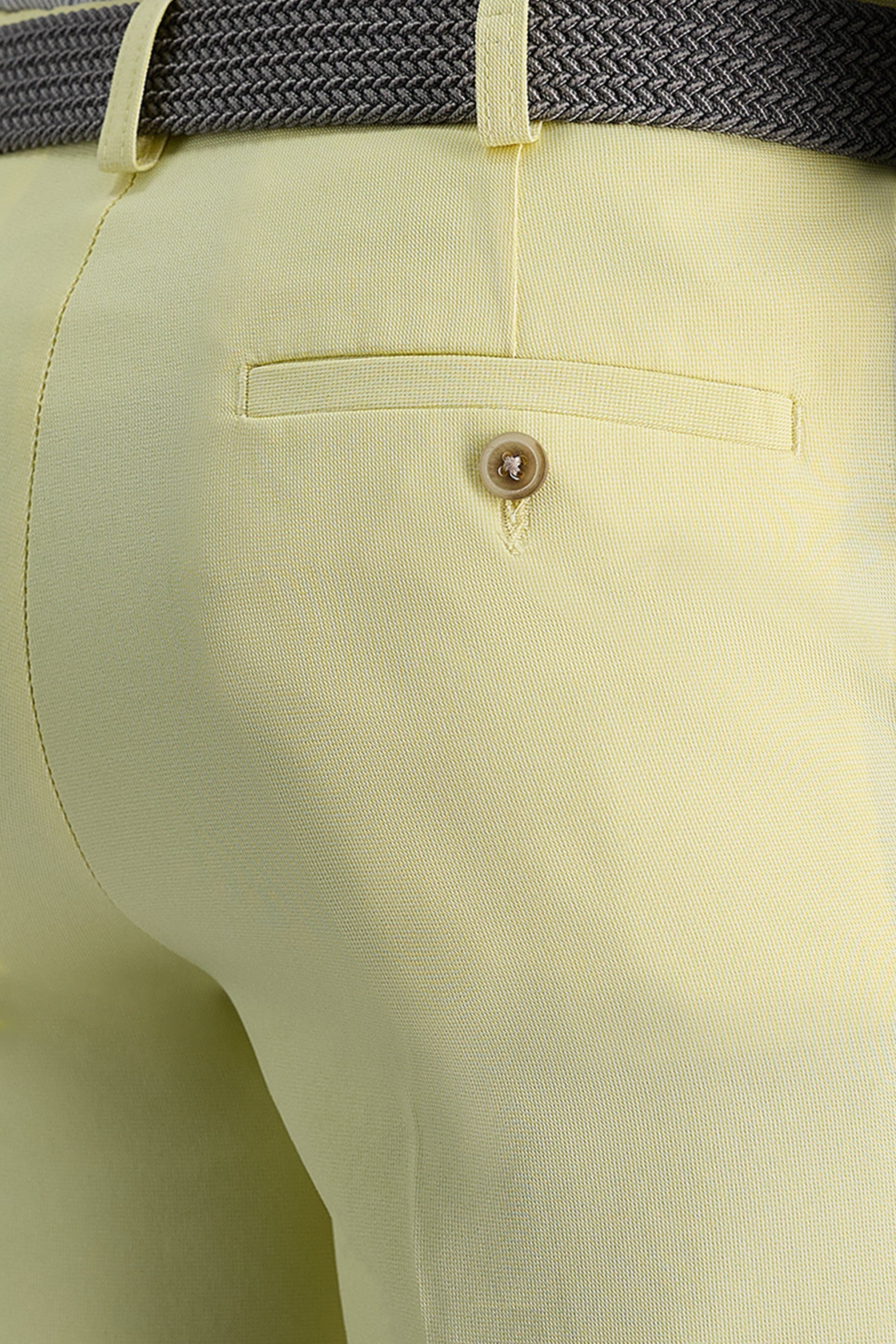 Cool 18® Pro Oxford Shortㅤ - Haggar.com#color_light yellow