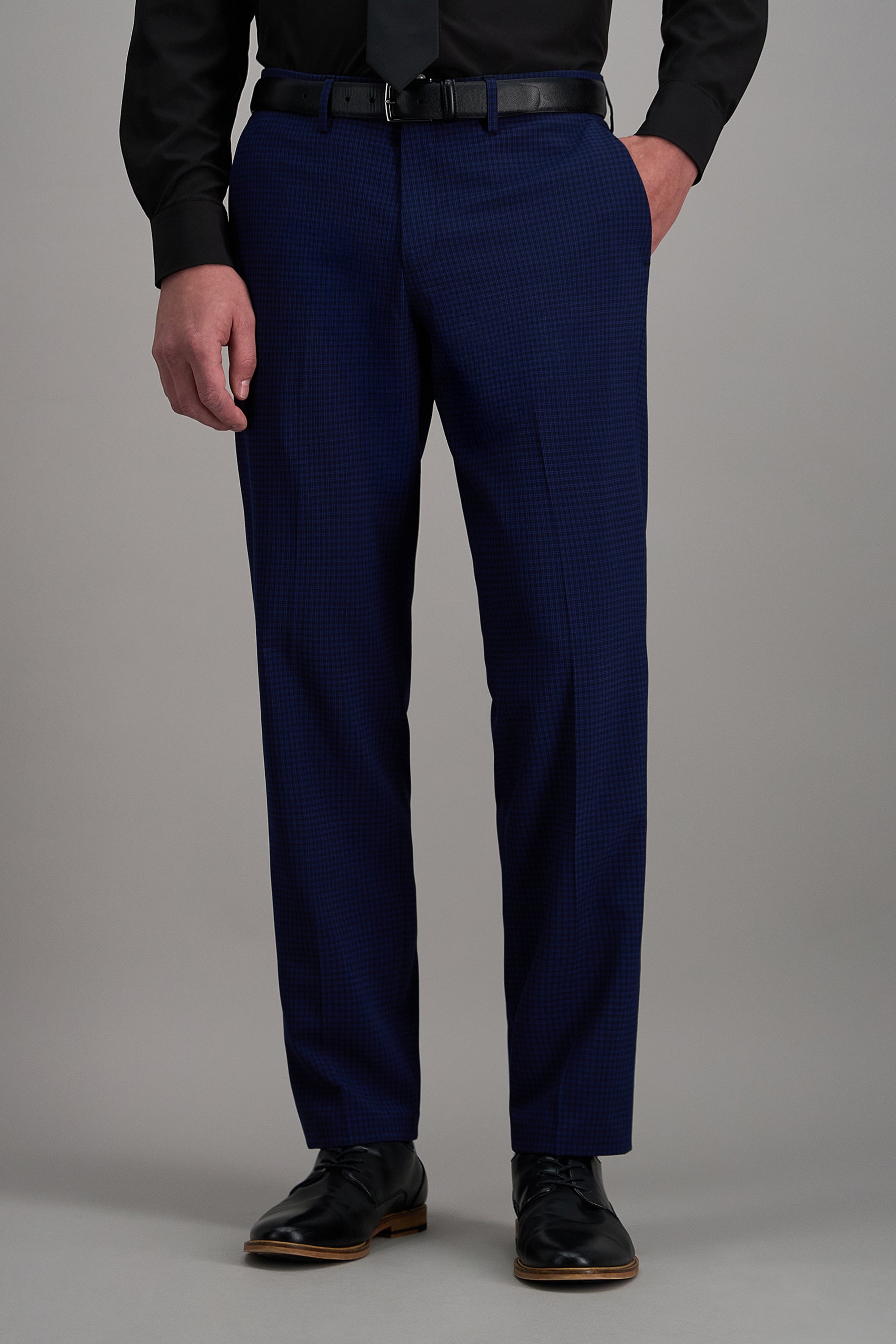 Haggar Pro Football Hall of Fame suit pant in classic dark fabric, tailored fit, and professional style for men.#color_blue