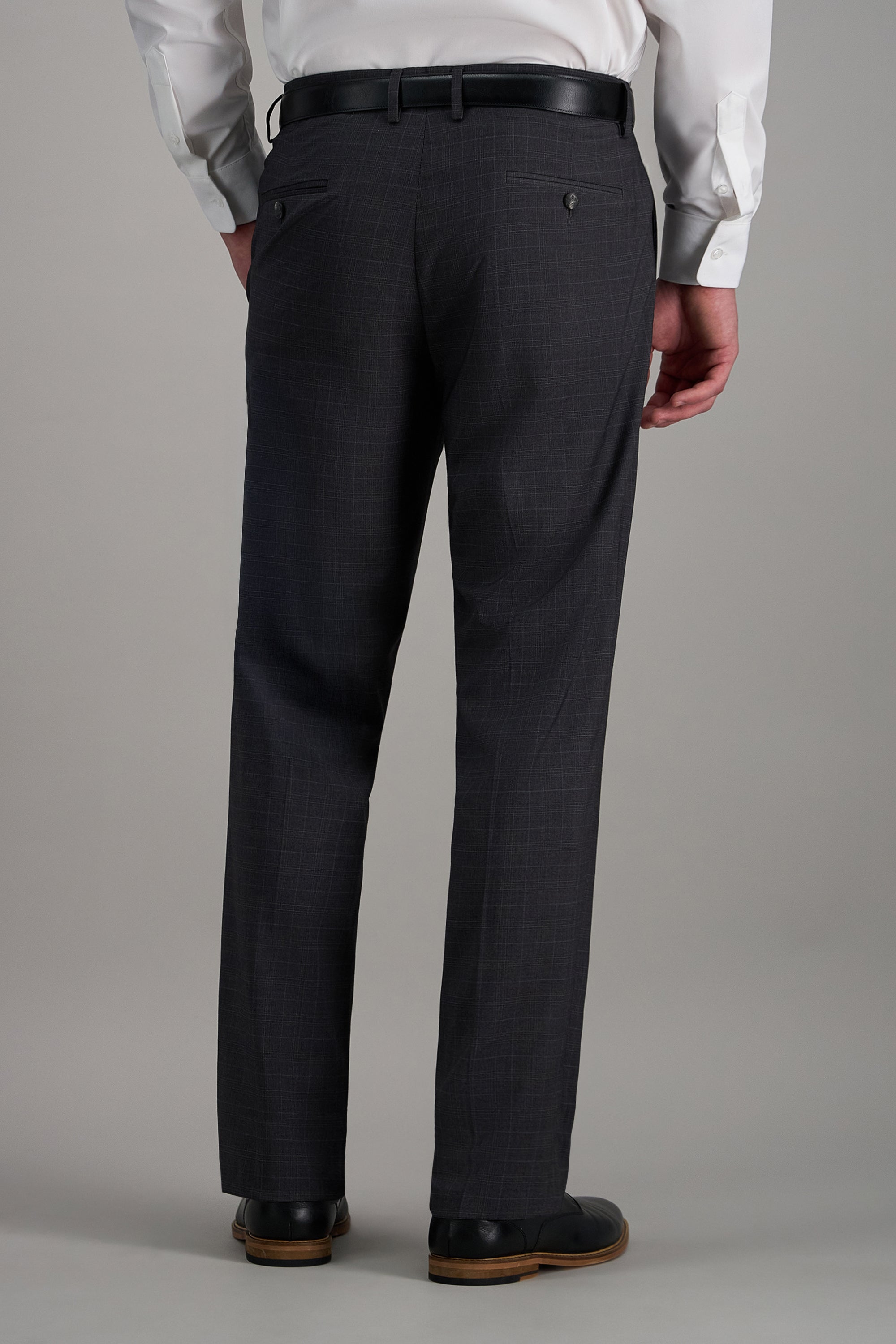 Haggar Pro Football Hall of Fame suit pant in classic dark fabric, tailored fit with belt loops and front pockets.#color_med grey
