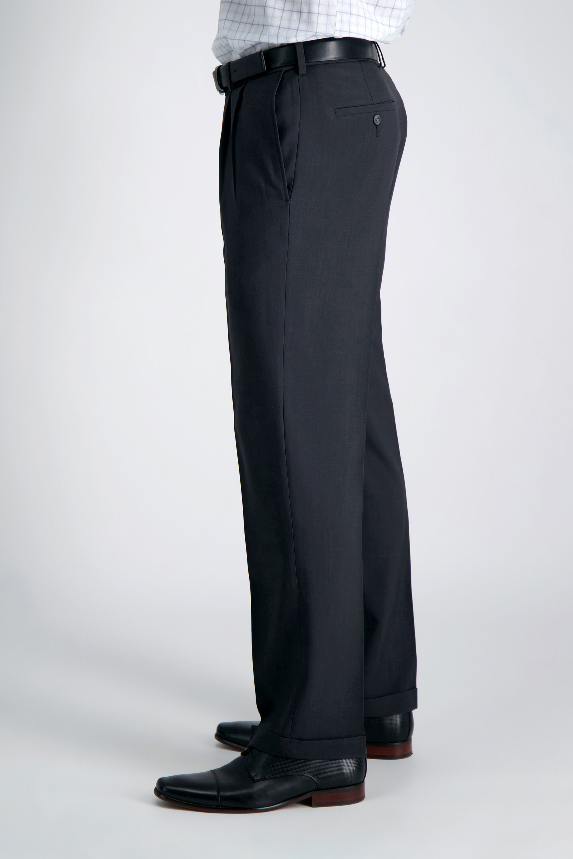 eCLo Stria Dress Pant Classic Fit Pleat Front No Iron Haggar