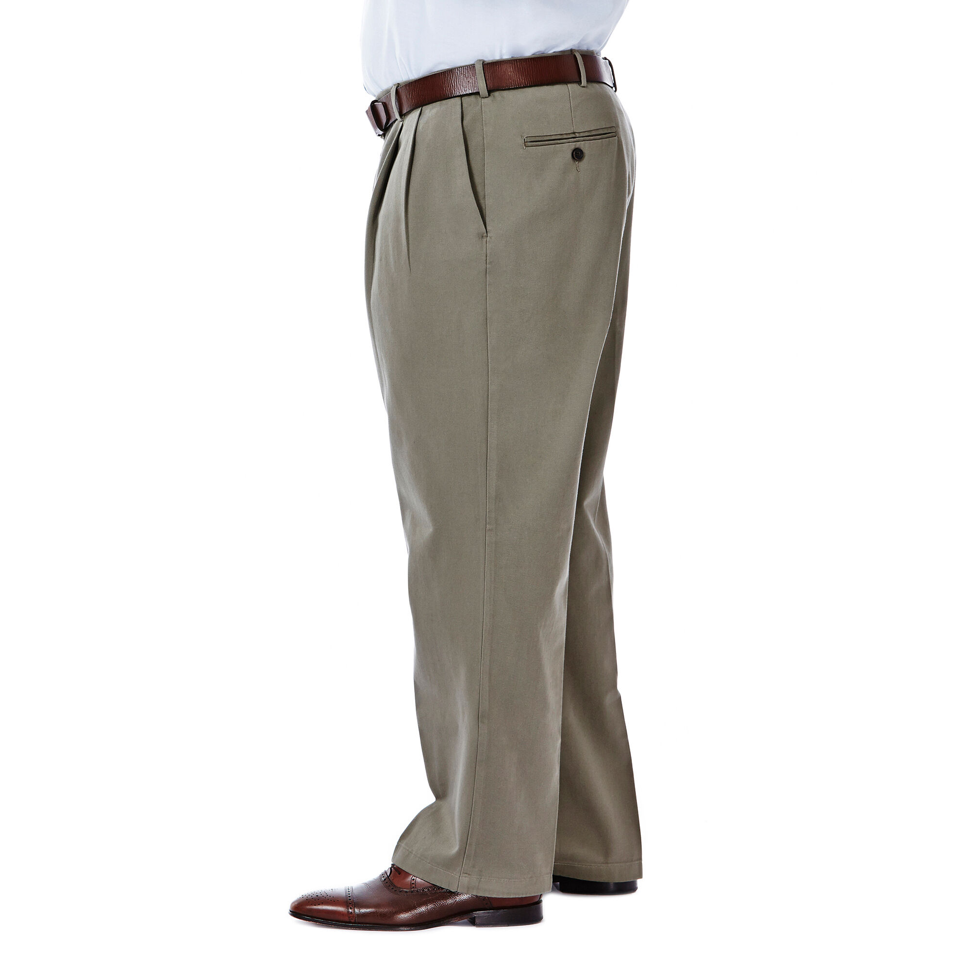 B T Work to Weekend Khaki Classic Fit Pleated No Iron Haggar