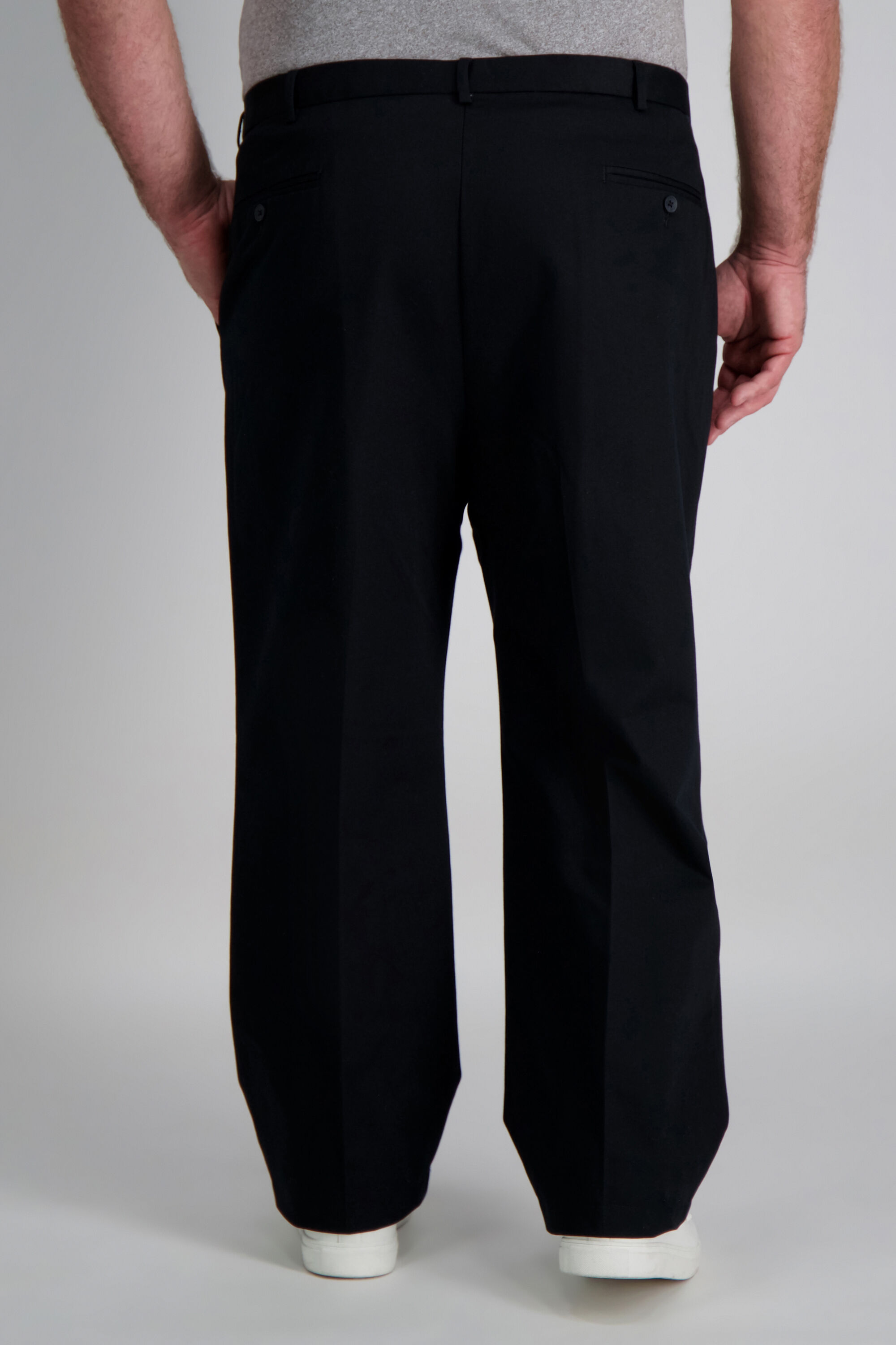 B T Work to Weekend Khaki Classic Fit Pleated No Iron Haggar