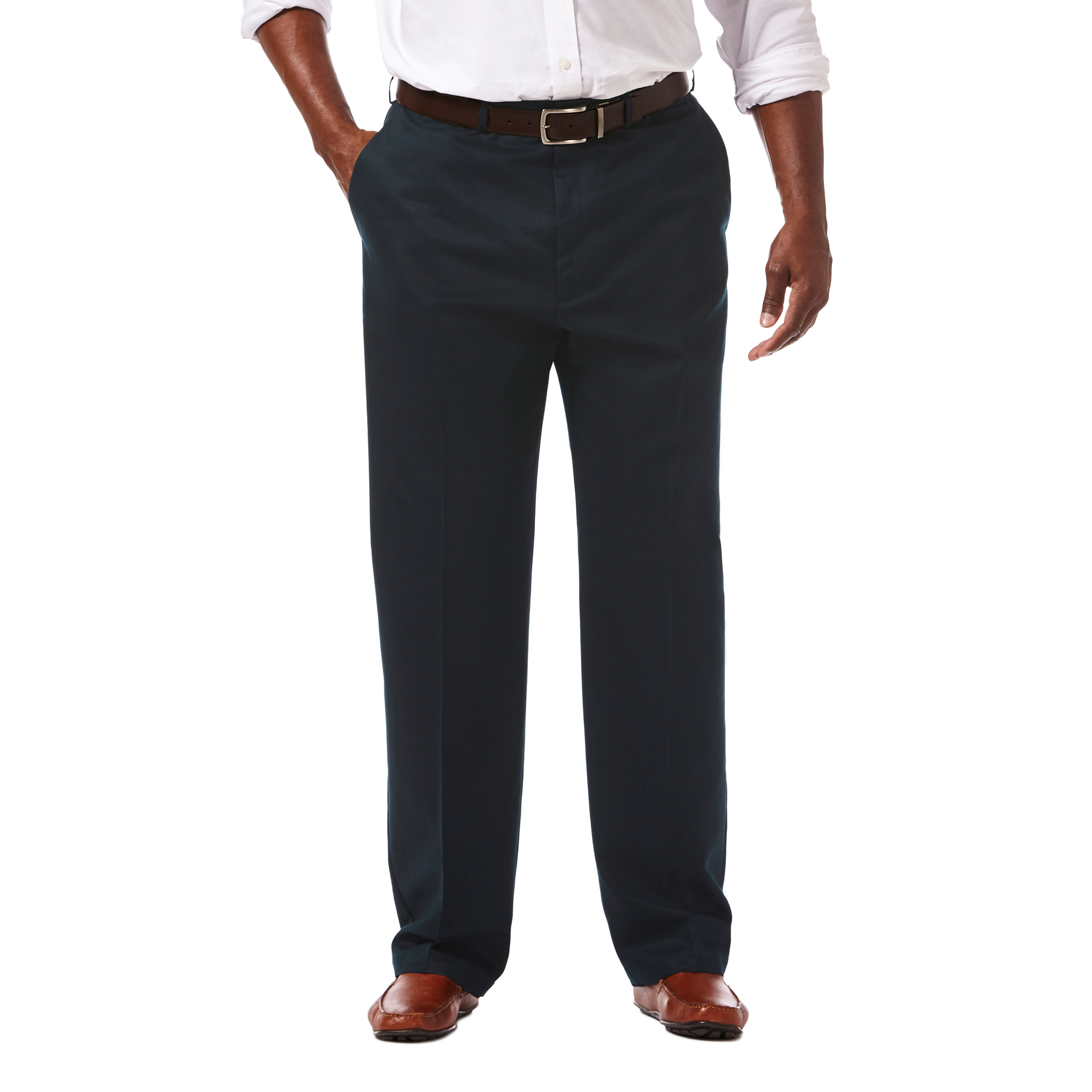 Haggar Men's Work To Weekend Khaki Classic Fit No Iron Hidden Expandable Waist